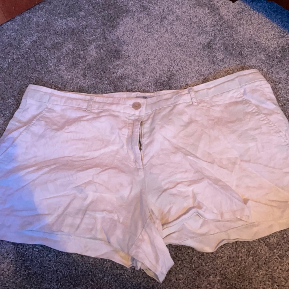 White Cloth Tan Floral Pattern Short Shorts